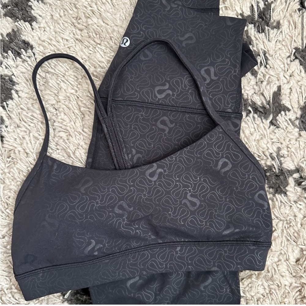 Lululemon Align Emboss (Leggings only)
